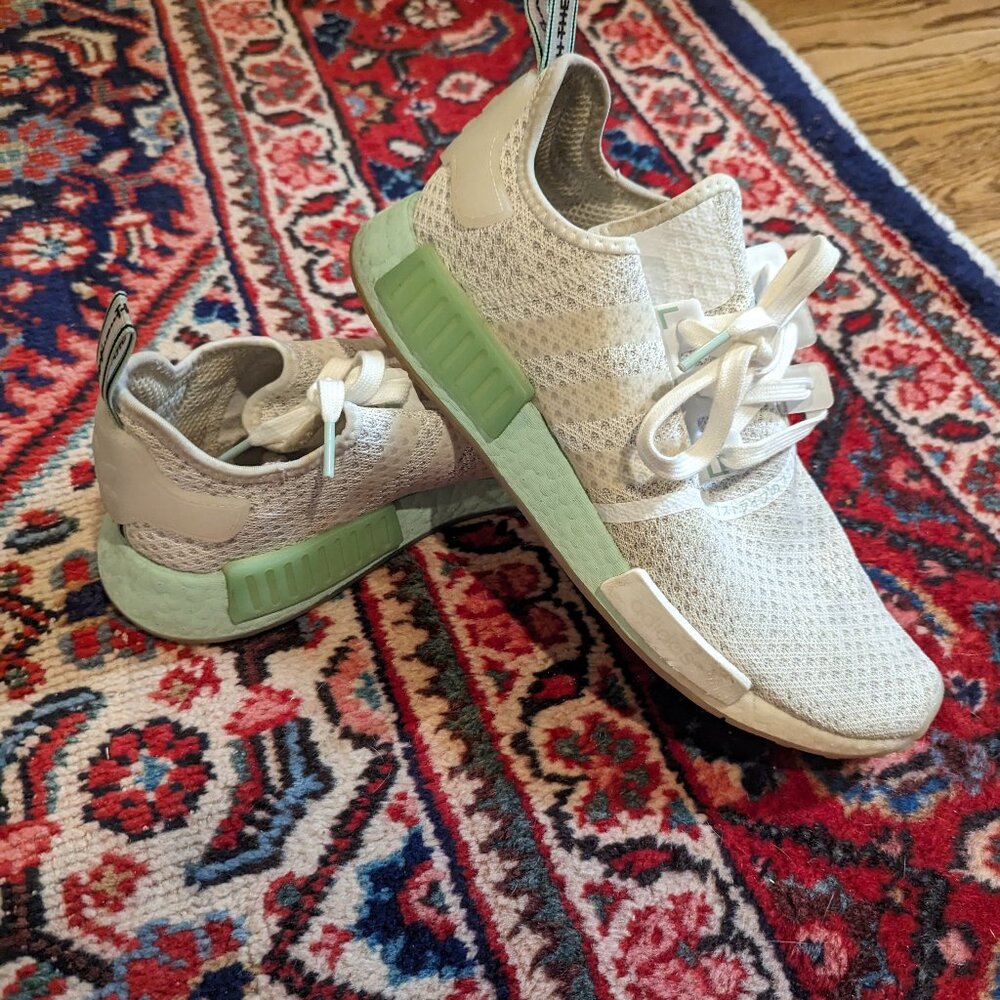 Adidas NMD-R1 Men's size 10 Mint and White